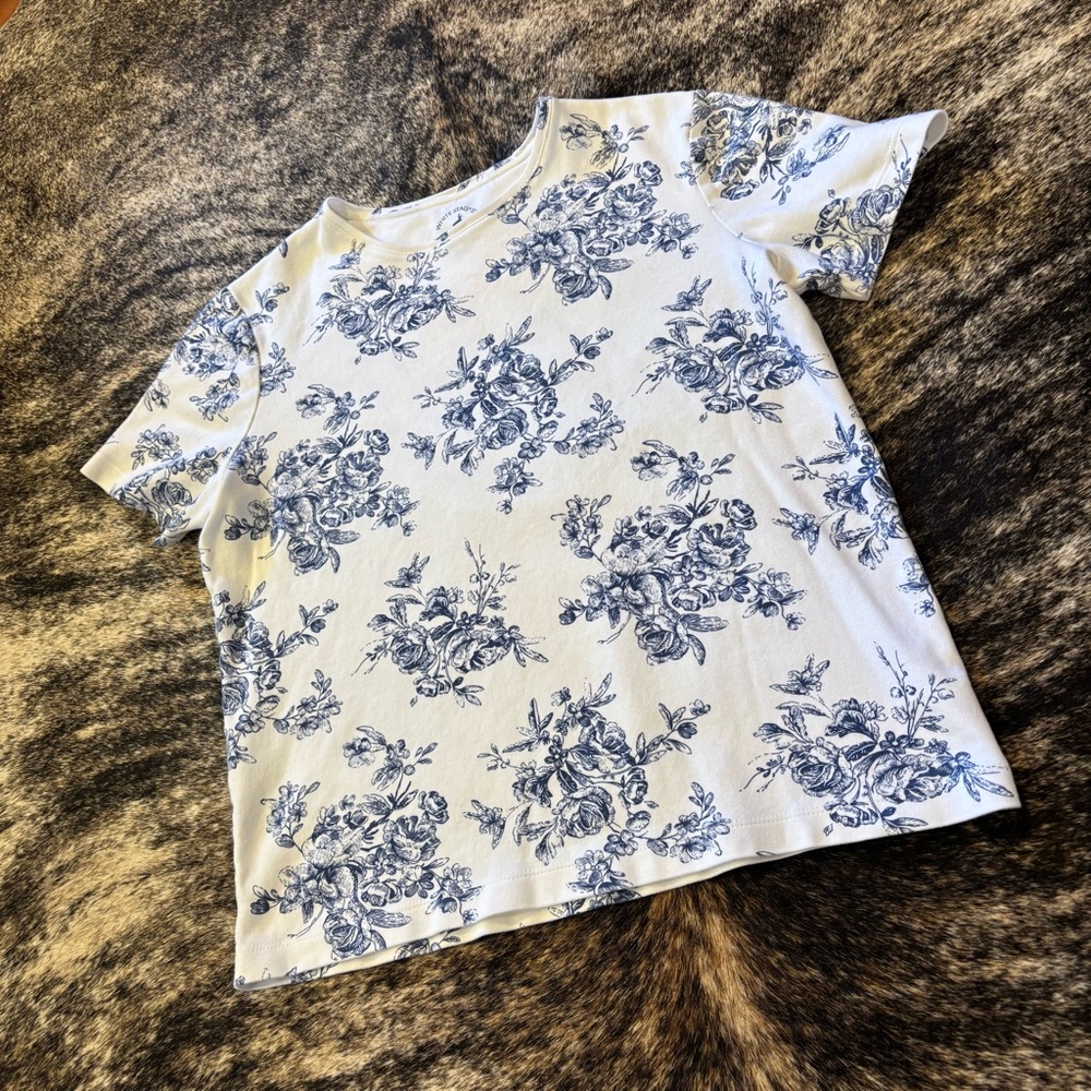 White Stag Women’s Blue & White Cotton Floral Short Sleeve Shirt, Size Medium - Picture 7 of 9